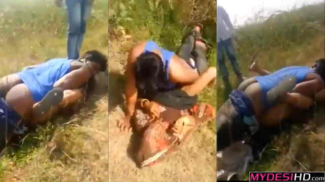 Authentic Village Outdoor XXX Video – Desi Bhabhi Jungle Group Sex