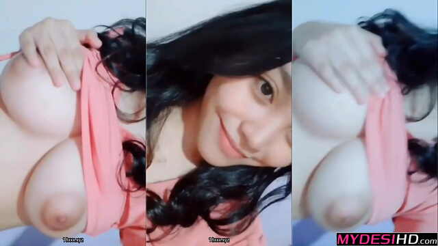 Desi Pakistani Teen Booby Babe Exposes Her Juicy New Orbs