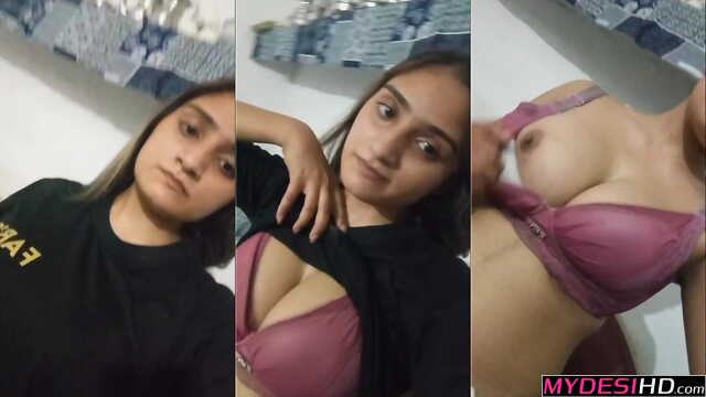 Sexy Desi Girl’s Leaked Big Boobs Mms